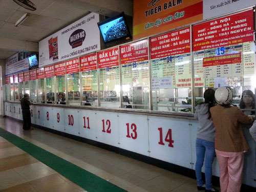 Nghịch cảnh vé xe Tết