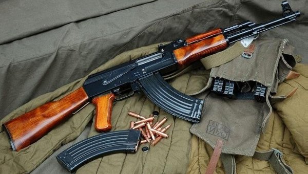 Nga sẽ bán cho Mỹ 200.000 khẩu AK-47 mỗi năm ảnh 1
