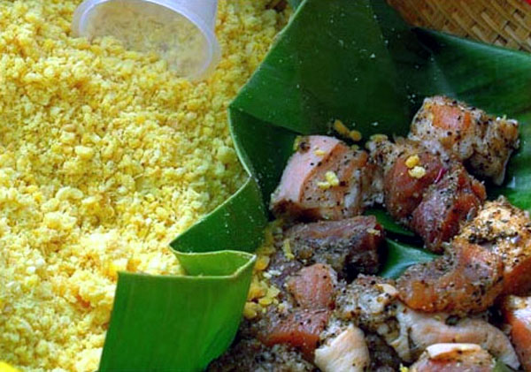Hạnh phúc quây quần bên nồi bánh chưng Tết ảnh 2