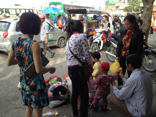 Nhộn nhạo 'cò' tại bến xe khách Hà Nội ảnh 8