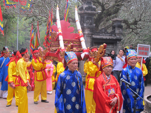 Hội Gióng đầu xuân tại đền Sóc ảnh 7