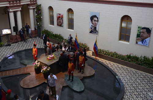 Venezuela tưởng niệm một năm ngày mất cố lãnh đạo Hugo Chavez ảnh 7
