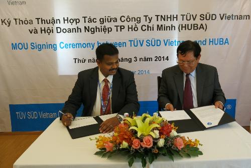 Hỗ trợ DN dệt may, da giày Việt thâm nhập thị trường quốc tế ảnh 1