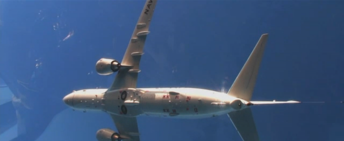 Máy bay trinh sát tìm MH370 tối tân của Mỹ ảnh 1