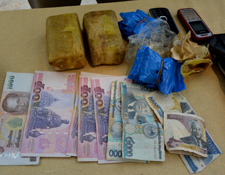 Thu 6.000 viên ma túy tuồn từ Lào về Việt Nam ảnh 1