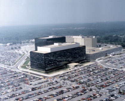 Vì sao Snowden 'khen' Tổng thống Obama? ảnh 1