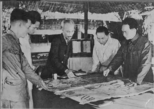 Điện Biên Phủ qua thơ văn của Chủ tịch Hồ Chí Minh ảnh 1