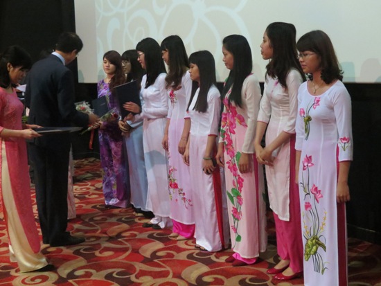 46 suất học bổng Lotte cho sinh viên xuất sắc ảnh 2