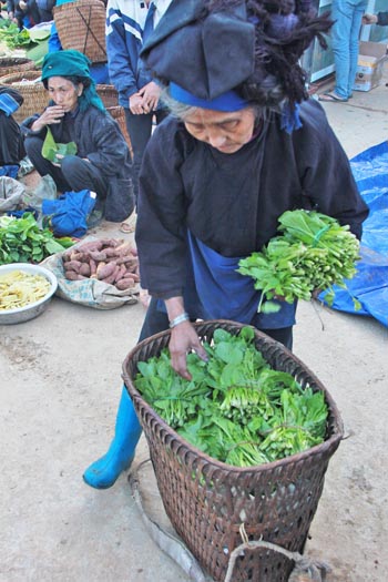 Sắc xanh chợ phiên Ý Tý ảnh 3