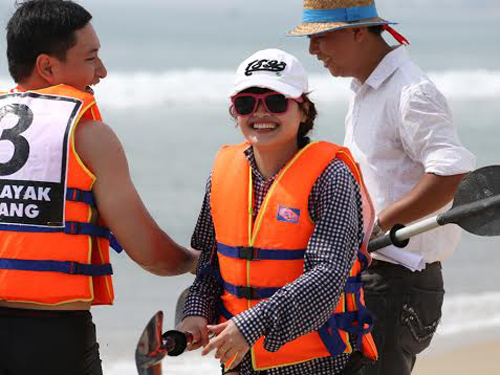 Giải đua thuyền Kayak 'Vượt sóng Mỹ Khê' lần thứ I ảnh 6