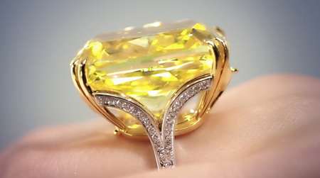 Kỷ lục mới cho kim cương vàng Graff Vivid Yellow ảnh 1