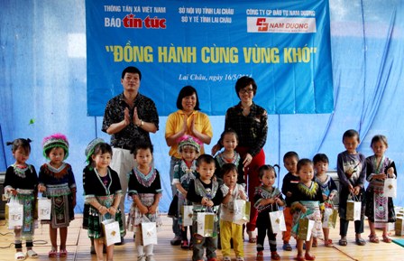 Báo Tin Tức 'đồng hành cùng vùng khó' Lai Châu ảnh 1