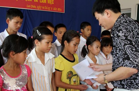 Báo Tin Tức 'đồng hành cùng vùng khó' Lai Châu ảnh 4