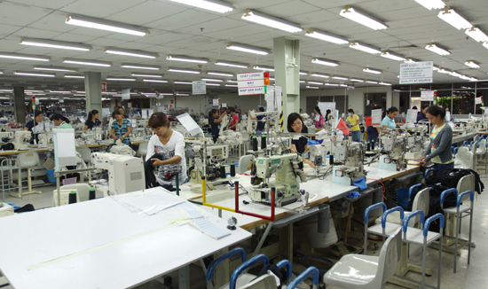 Các công ty bảo hiểm đánh giá thiệt hại tại Hà Tĩnh, Bình Dương ảnh 1