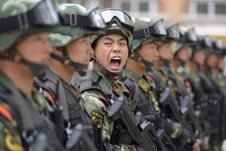 Trung Quốc 'thừa nước đục thả câu' ở Biển Đông thế nào? ảnh 1