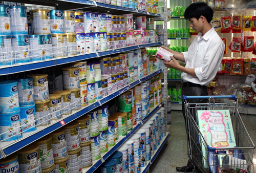 “Ghìm cương” giá sữa ảnh 1