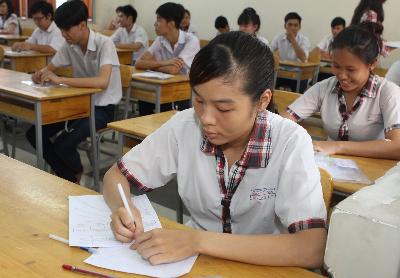 Môn thi tốt nghiệp THPT đầu tiên: Đề văn kích thích lòng yêu nước ảnh 2