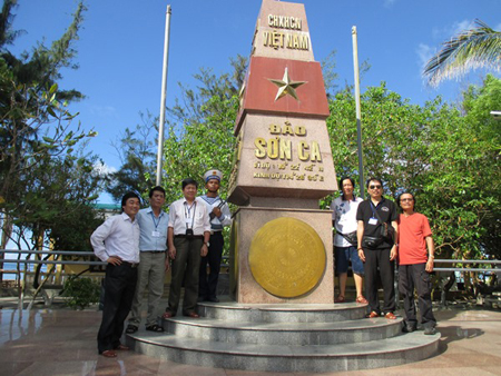 Âm nhạc hướng về biển đảo ảnh 1