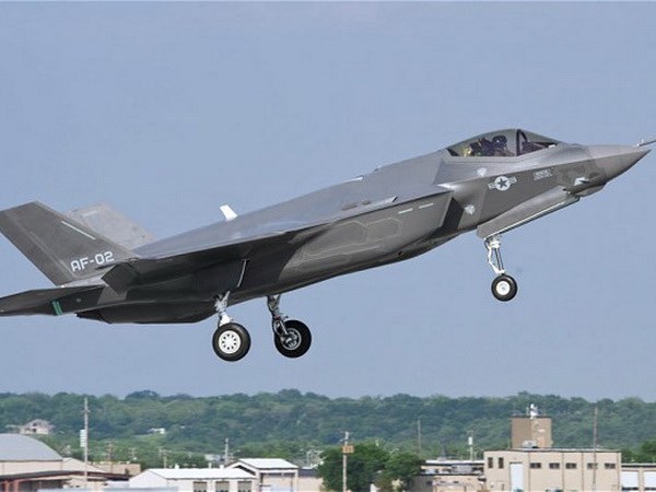 Mỹ tạm đình bay 'siêu chiến đấu cơ' F-35 ảnh 1