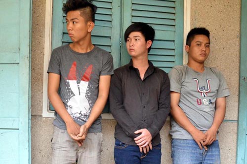 Nhóm trộm chó, bắn người ra đầu thú ảnh 1