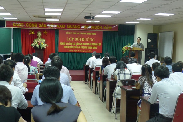 Bồi dưỡng nghiệp vụ dân vận cho cán bộ Đoàn ảnh 1