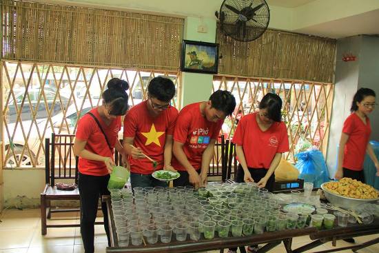 Cơm 3.000 đồng cùng chung tay vì cộng đồng ảnh 2