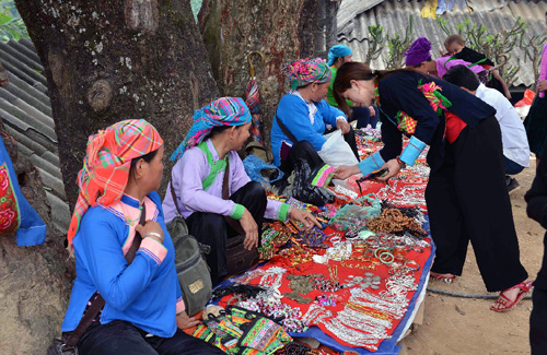 Vương vấn chợ tình Khâu Vai ảnh 3