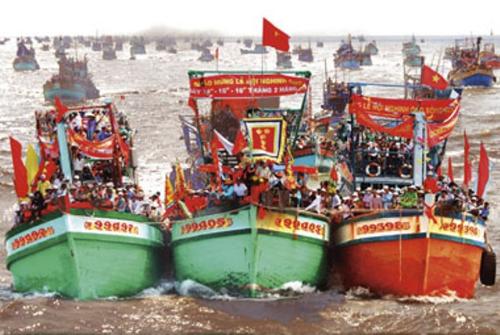 Long trọng lễ hội Nghinh Ông ở Bến Tre ảnh 1
