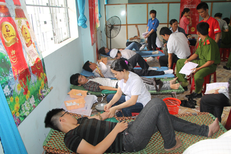 Hành trình đỏ về với mảnh đất trung dũng kiên cường ảnh 1