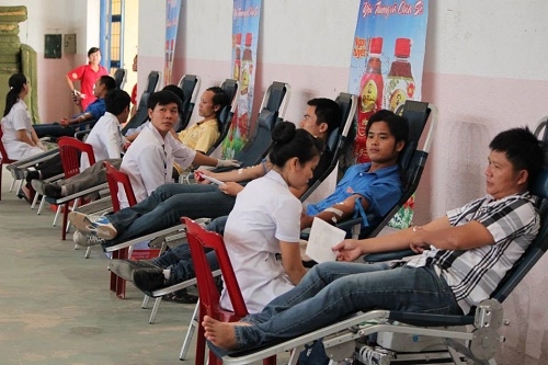 Hành trình đỏ lung linh bên bờ Nhật Lệ ảnh 1