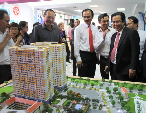 http://media.baotintuc.vn/2014/08/04/06/38/3107-trienlam.jpg