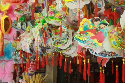 Đèn lồng 'biển đảo' đón Trung thu ảnh 6