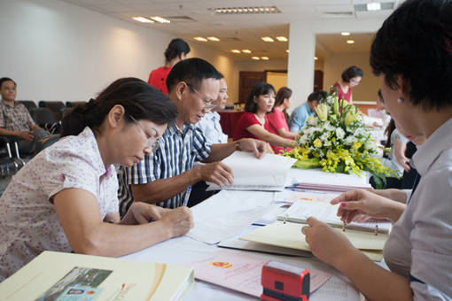 Thêm hàng trăm khách hàng Vinhomes nhận sổ đỏ ảnh 2