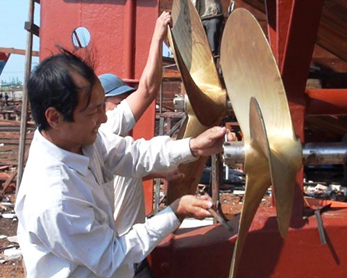 Đánh bắt xa bờ còn nhiều khó khăn ảnh 1