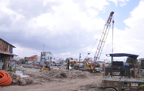 Người đàn ông chết trong đêm ở công trường ảnh 1
