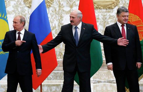 Nhìn lại 100 ngày cầm quyền của ông Poroshenko ảnh 7