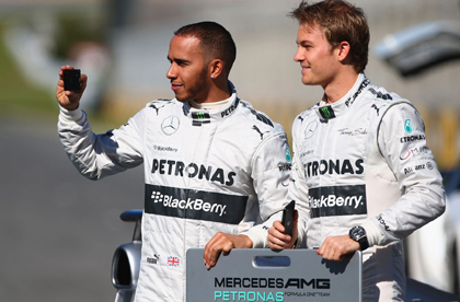 Lewis Hamilton và Nico Rosberg tranh chấp ngôi vương ảnh 1