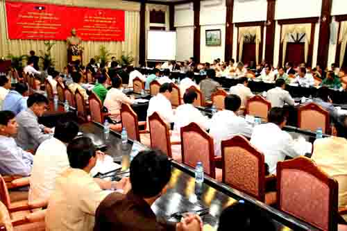 Việt - Lào trao đổi kinh nghiệm về kinh tế và tầm nhìn 2030 ảnh 1