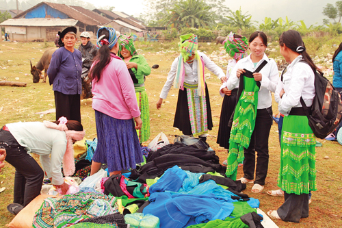 Chợ phiên Đà Vị - Na Hang ảnh 4