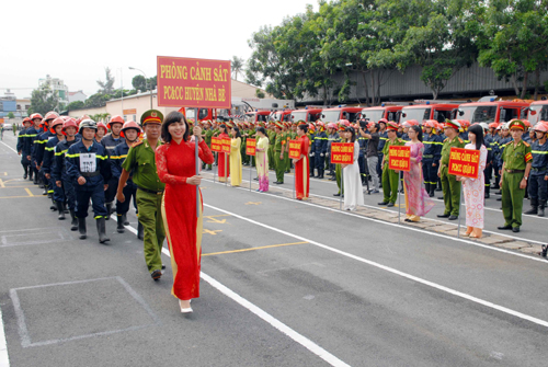 Ấn tượng hội thi chữa cháy và cứu nạn, cứu hộ ảnh 1