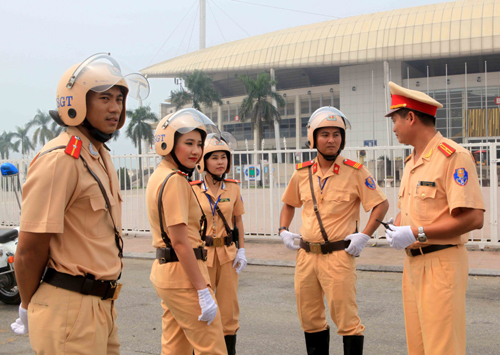 Nữ CSGT xinh đẹp dẫn đoàn ảnh 10