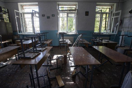 Donetsk đổ máu và hoang tàn vì đạn pháo ảnh 4