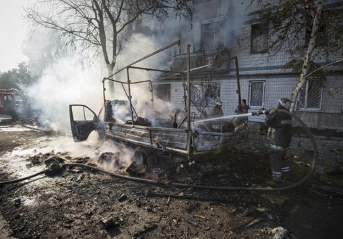 Donetsk đổ máu và hoang tàn vì đạn pháo ảnh 6