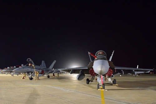 Canada không kích mục tiêu trọng yếu của IS ở Iraq ảnh 1