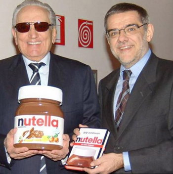 'Vua bánh kẹo' Ferrero giàu nhất Italy ảnh 1