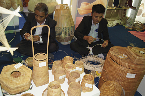 Nghệ nhân Việt Nam tham gia Hội chợ quốc tế Ấn Độ ảnh 2