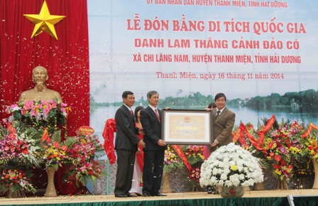 Đảo Cò đón Bằng công nhận di tích danh thắng quốc gia ảnh 1