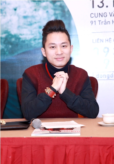 Tùng Dương đan áo mùa đông... ảnh 7