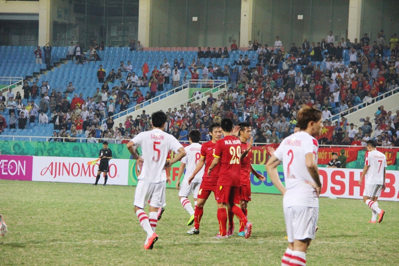 Việt Nam thắng đậm Lào 3-0 ảnh 1