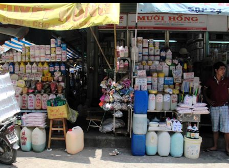 Hiểm họa cháy nổ từ kinh doanh hóa chất ảnh 1